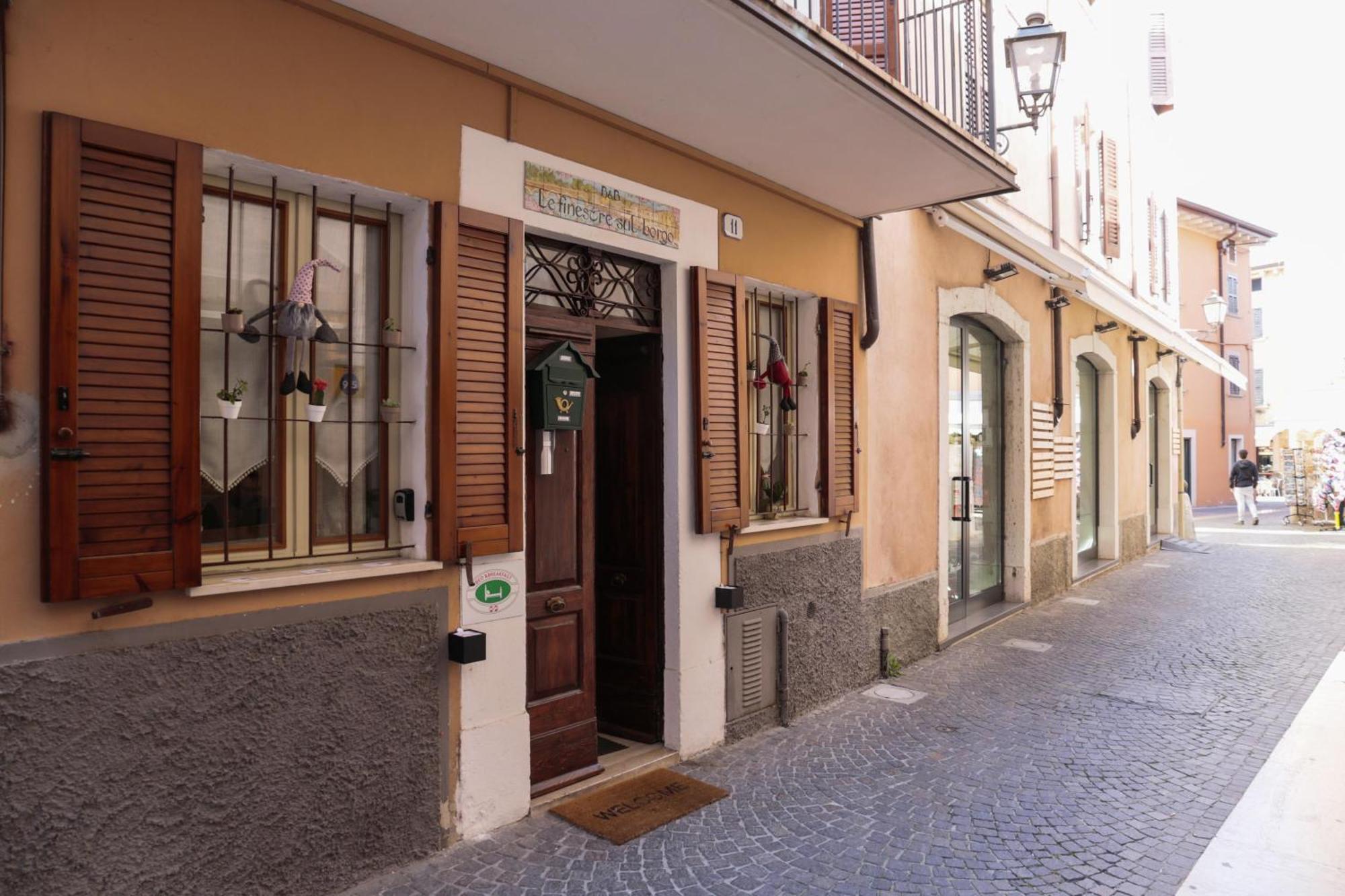 Le Finestre Sul Borgo